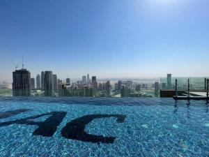StoneTree - Paramount Tower Hotel&Residences 2 BR - Amazing View 내부 또는 인근 수영장