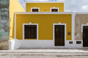 Η πρόσοψη ή η είσοδος του Casa Ubicada en el corazon de Merida, AC y piscina!