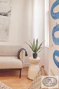 Część wypoczynkowa w obiekcie La Linda Little Apartments