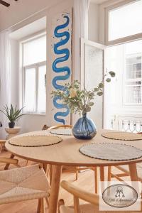 Część wypoczynkowa w obiekcie La Linda Little Apartments