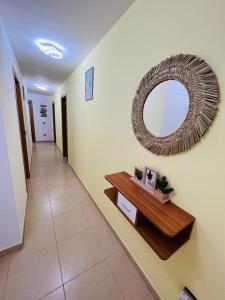 佩尼斯科拉APARTAMENTO SITUADO EN EL CENTRO CON 3 HABITACIONES, DISPONE DE AIRE ACONDICIONADO Y WIFI A 150m DE LA PLAYA Y EL CASTILLO的相册照片