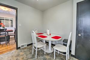 Gallery image of Westland Home with Yard about 20 Mi to Downtown Detroit! in Westland +17 photos