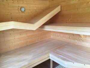 Galeriebild der Unterkunft Romantic Wooden Lodge,Sauna,Schwimmteich,alleinstehend,absolut ruhig in Hessisch Oldendorf