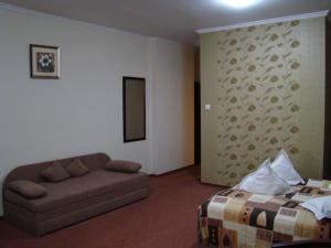 Posezení v ubytování Hotel Helin Aeroport - Craiova