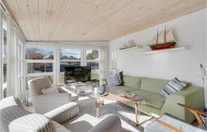 Χώρος καθιστικού στο 3 Bedroom Cozy Home In Rødby