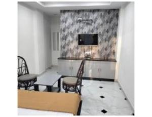 Gallery image of Krishna Hotel, Gandhi Dham in Gandhidham
