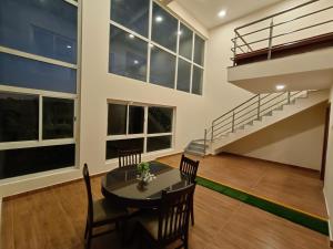 Foto sihtkohas Yercaud asuva majutusasutuse CLIFFVIEW RESORT galeriist