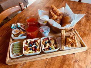 Jedlo v ubytovaní bed & breakfast alebo blízkom okolí