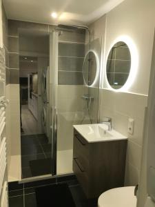 Kúpeľňa v ubytovaní Joli appartement très bien situé - Perros-Guirec