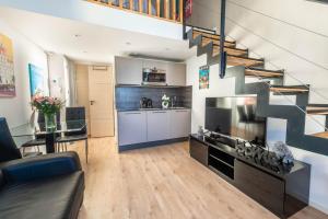 Kuchyň nebo kuchyňský kout v ubytování Central Lamartine Flat - Brand New