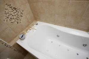 A bathroom at B&B Airone Cervia - Camere e Appartamenti