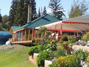 Giardino di Tete Jaune Lodge