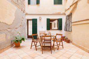 A seating area at Ca Giardini Apartments in Biennale by Bricola Apartments