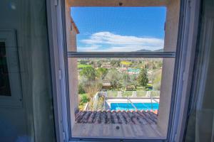 Bazén v ubytovaní Maison Fesch, vue panoramique, 120m2, Piscine, 3ch alebo v jeho blízkosti