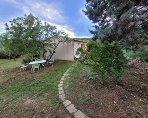 Ogród w obiekcie Maison dans la Provence Verte
