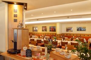 Restaurace v ubytování ABACUS Tierpark Hotel