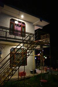 Zgradba, v kateri se nahaja hostel