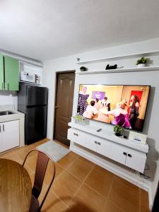 Kuchyň nebo kuchyňský kout v ubytování Steff's Condo 2622 at One Oasis + 11 fotografií
