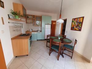 Afbeelding uit fotogalerij van Olive garden Pag in Pag