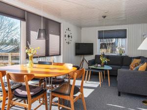 Gallery image of 5 person holiday home in Struer in Remmer Strand