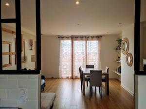 Fotografia z galérie ubytovania Appartement de 55m2 climatisé à 6 min du tram v destinácii Marseille