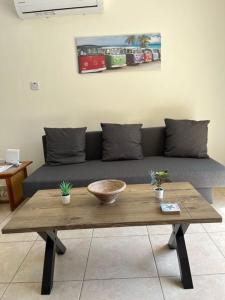 Gallery image of The Holiday Flat, gateway to desired experiences in Peyia