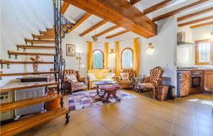 Posedenie v ubytovaní Awesome Home In Els Poblets With Wifi