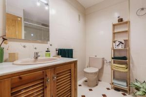 A bathroom at Apartamento Mare Nostrum