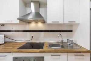 A kitchen or kitchenette at Apartamento Mare Nostrum