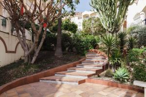 A garden outside Apartamento Mare Nostrum
