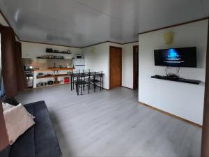 Μια τηλεόραση ή/και κέντρο ψυχαγωγίας στο Carelhue