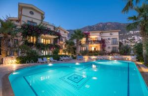 สระว่ายน้ำที่อยู่ใกล้ ๆ หรือใน Kleo Apartment Mediterranean Complex Kalkan +66 ภาพ