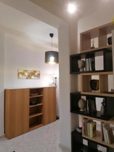 The library in Az apartmant
