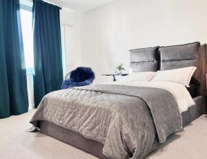 Gallery image of Stunning property with London city and river views in London