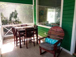 Gallery image of Serenity Beach Cottages in Utila