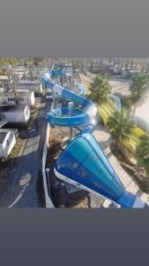 Bazén v ubytovaní Mobilhome Vias Plage la Carabasse alebo v jeho blízkosti