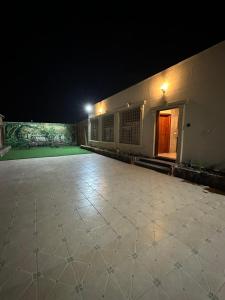 Budova, kde se chata nachází