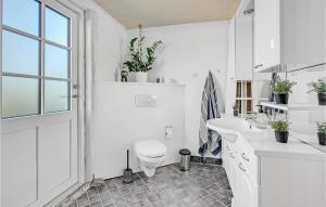 Bagno di Stunning Apartment In Nørre Alslev