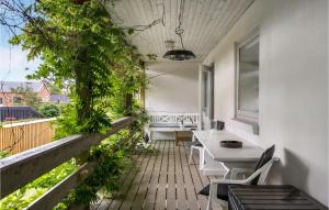 Balkón nebo terasa v ubytování 4 Bedroom Beautiful Home In Ebeltoft