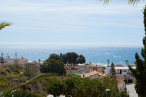 Fotografie z fotogalerie ubytování Lovely house a few steps to the beach with sea view v destinaci Vélez-Málaga
