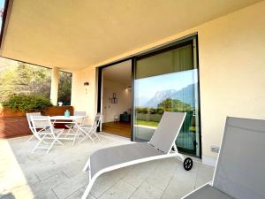 A balcony or terrace at Due Lune Home
