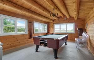 Τραπέζι μπιλιάρδου στο Stunning Home In Skibby With Wifi +17 φωτογραφίες