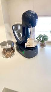 Coffee and tea making facilities at Auditorio parking gratuito www venaoviedo es