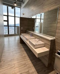 Ένα μπάνιο στο The Little Bali - Romantic Room - Eko Cheras