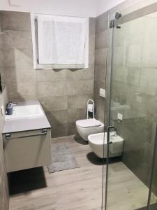 Kylpyhuone majoituspaikassa Opalia Residence - Stella Garda Lake Lifestyle