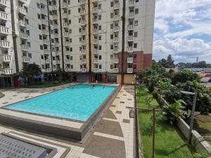 Afbeelding uit fotogalerij van Cibubur Village By Arsakha Property Management in Cibubur