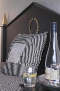 Postel nebo postele na pokoji v ubytování Hotel Fredensborg Store Kro