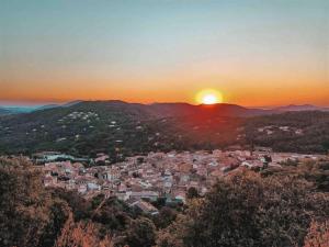 Fotografia z galérie ubytovania Maisonnette 2 pièces en Provence v destinácii La Garde-Freinet