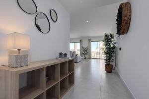 Kép 2 Bed Apartment at Estepona Hills with great Sea Views! szállásáról Esteponában a galériában