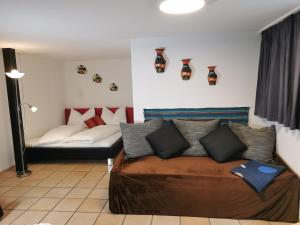A bed or beds in a room at Studio Mario